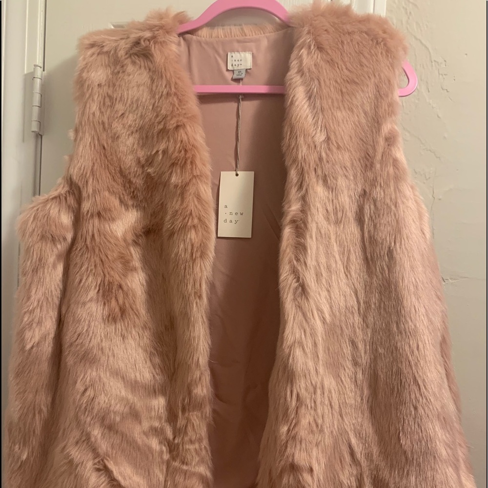 Pink Faux-fur Vest